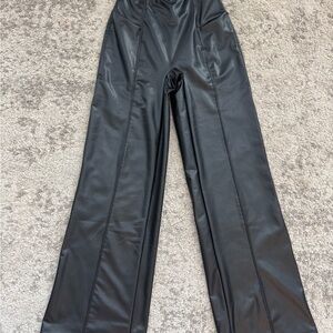 Women’s NWT Halara Faux Leather High-Waist Flare Pants size XS